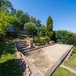 Villa Riviera