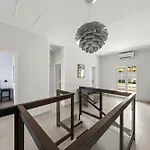 Villa Riviera