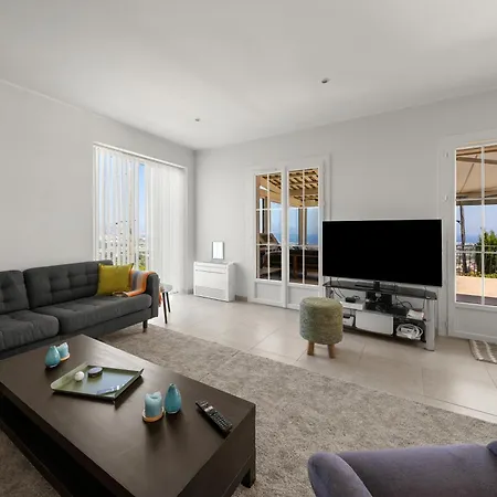 Riviera Villa