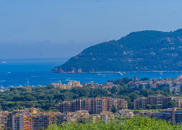 Villa Riviera