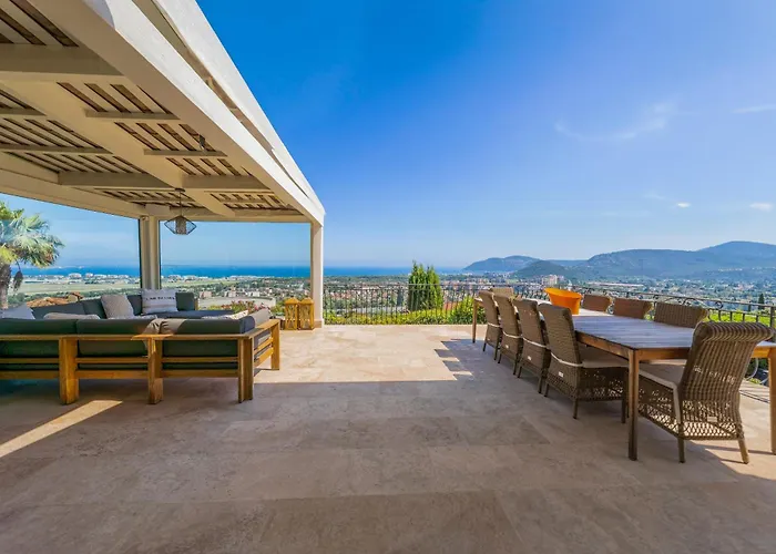 Riviera Villa *