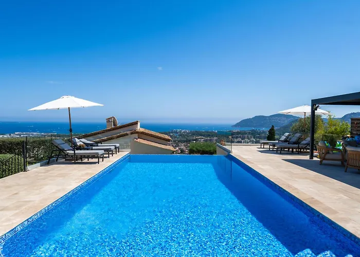 Riviera Villa