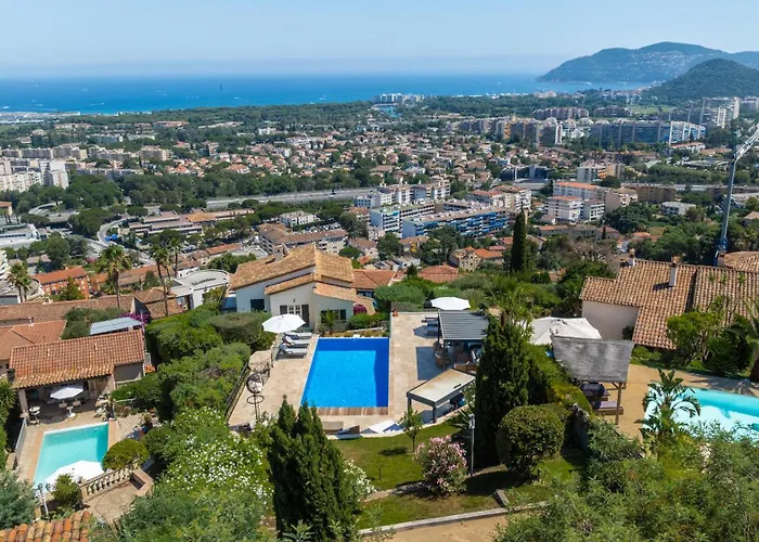 Riviera Villa *