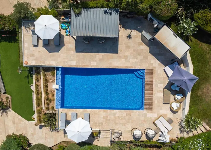 Villa Riviera