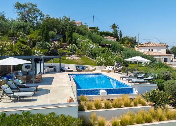 Villa Riviera *